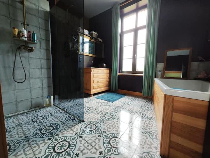 Chambre Spacieuse Avec Vue Sur Clocher Apartment Verchin Bagian luar foto
